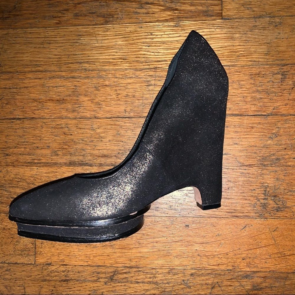 BCBG Roxy pumps - Picture 7 of 13
